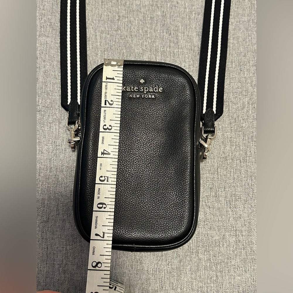 Kate Spade Crossbody - Picture 3 of 8